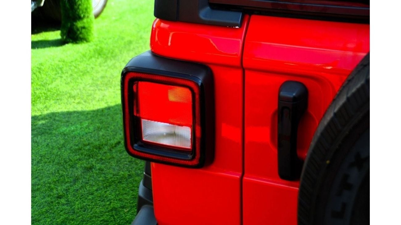 Jeep Wrangler Unlimited Sport JEEP WRONGLER 2021 RED INTERIOR