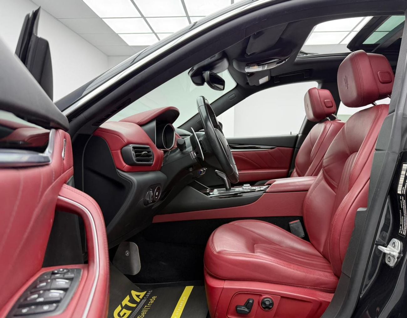 Maserati Levante S 3.0L (430 HP) 2019 Maserati Levante S Q4 ,Maserati Warranty+Service Contract+Full Service History