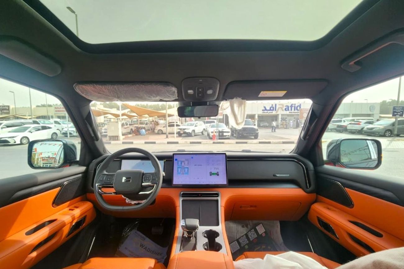 ROX 01 VIP | HYBRID | 6 SEATS | SUV | EXPORT PRICE