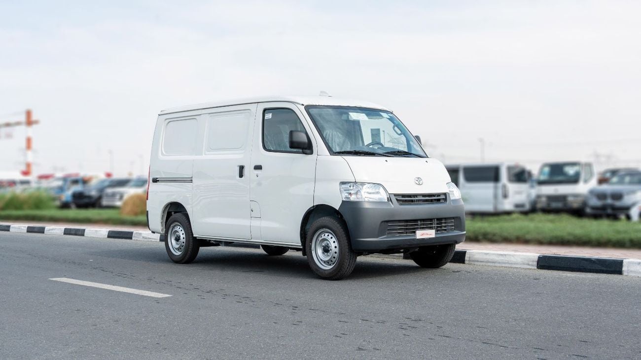 تويوتا لايت آيس 2026 Toyota LiteAce 1.5L AT Petrol (White-Black)