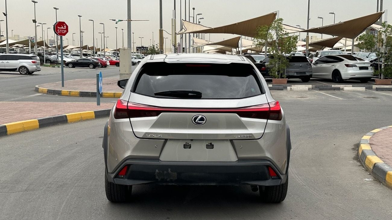 Lexus UX250h F Sport 2.0L Hybrid