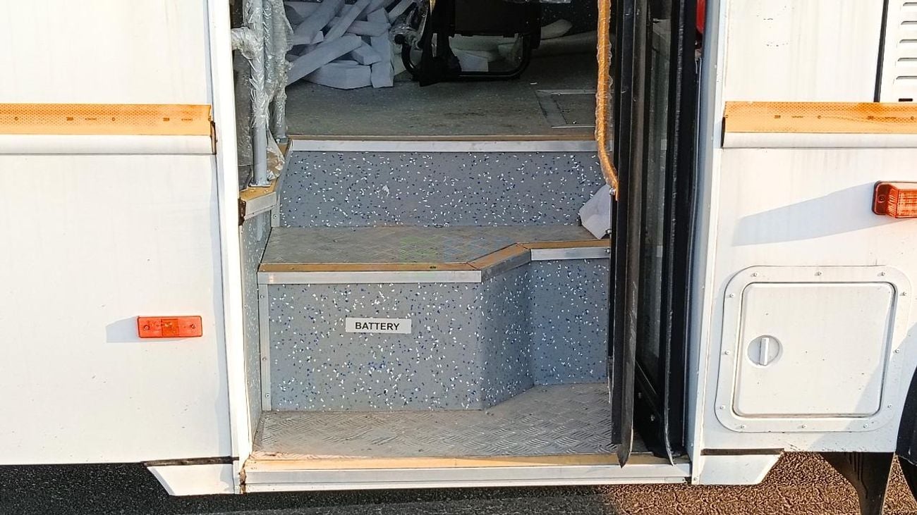 إيسوزو S7 حافلة Isuzu SML S7 Bus 47 Seater A/C MY-2025