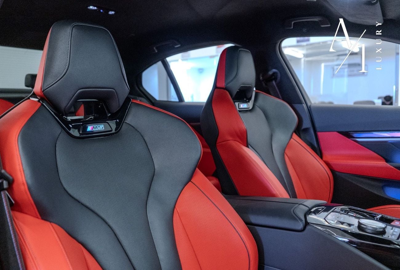 BMW M5 2025 BMW M5 Competition, With Warranty, Fully Loaded, Carbon Fibre Accents, GCC Specs