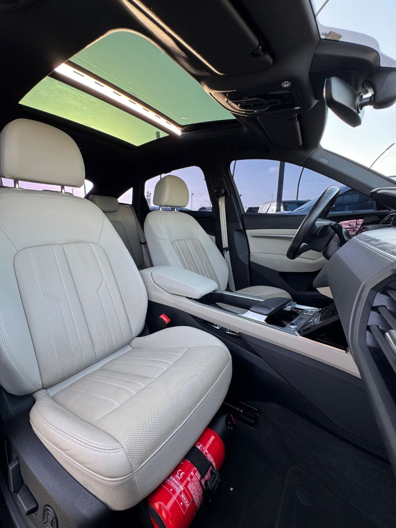 أودي Q8 إي ترون