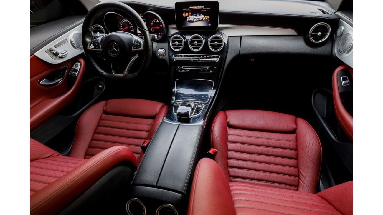 مرسيدس بنز C 300 Mercedes-Benz C300 AMG Pack 2017 GCC under Warranty with Flexible Down-Payment/ Flood Free.