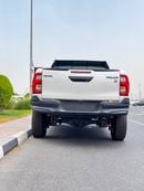 تويوتا هيلوكس SR5 (NON GCC)