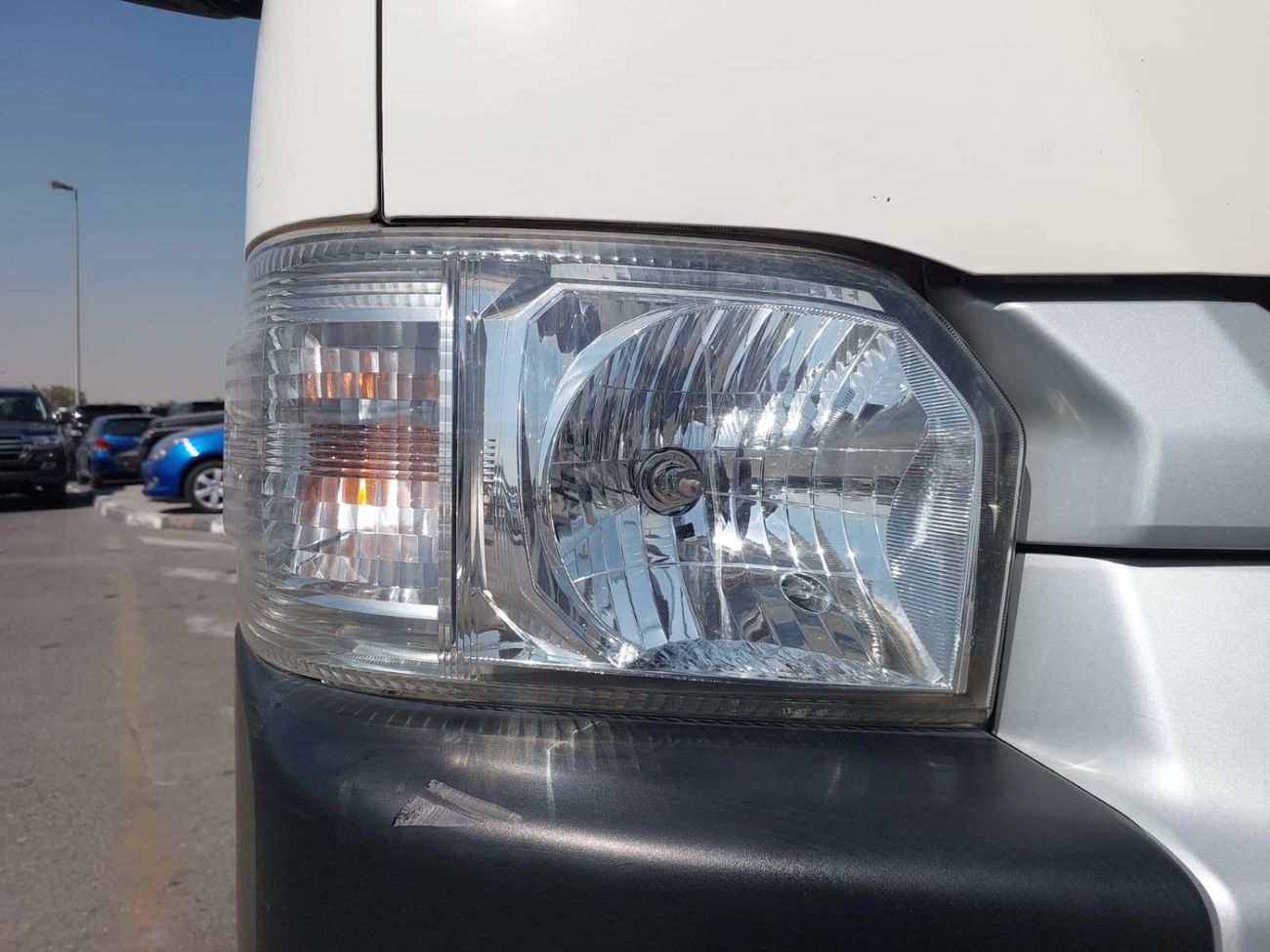 تويوتا هاياس (RAMADAN OFFER) TOYOTA HIACE VAN RHD 2014 MODEL 3.0 L DIESEL AUTOMATIC(PM14171)