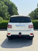 نيسان باترول Nissan patrol 2010 V8 big engine Gcc Full options