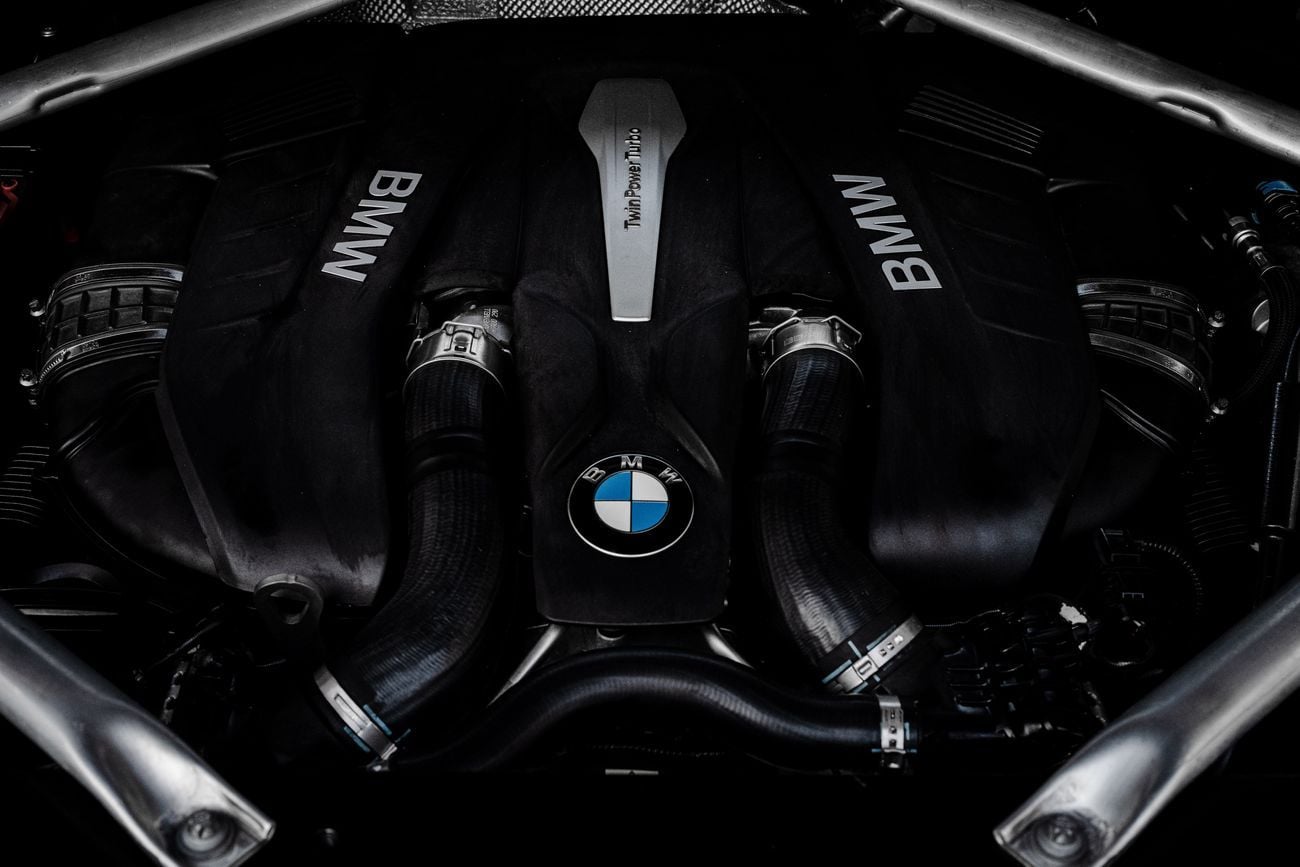 BMW X7 X7 50i M-Sport | 3,428 P.M | 0% Downpayment | V8 | BMW Service | M-Kit