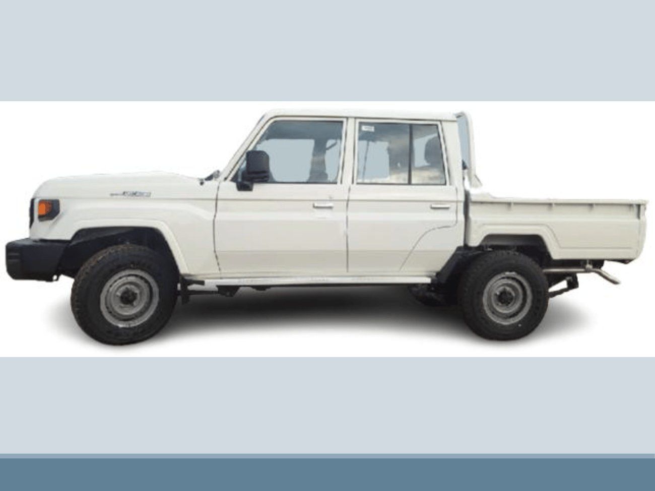 Toyota Land Cruiser Pick Up ECT0023 - Toyota LC79 DCab - 4.2L Diesel Manual V6 White