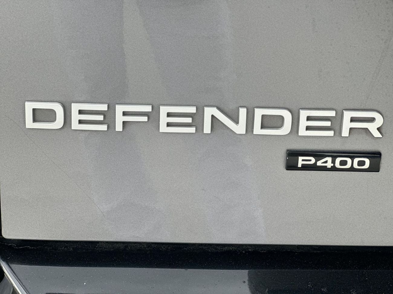 Land Rover Defender P400 110 HSE 3.0L (5 Seater)