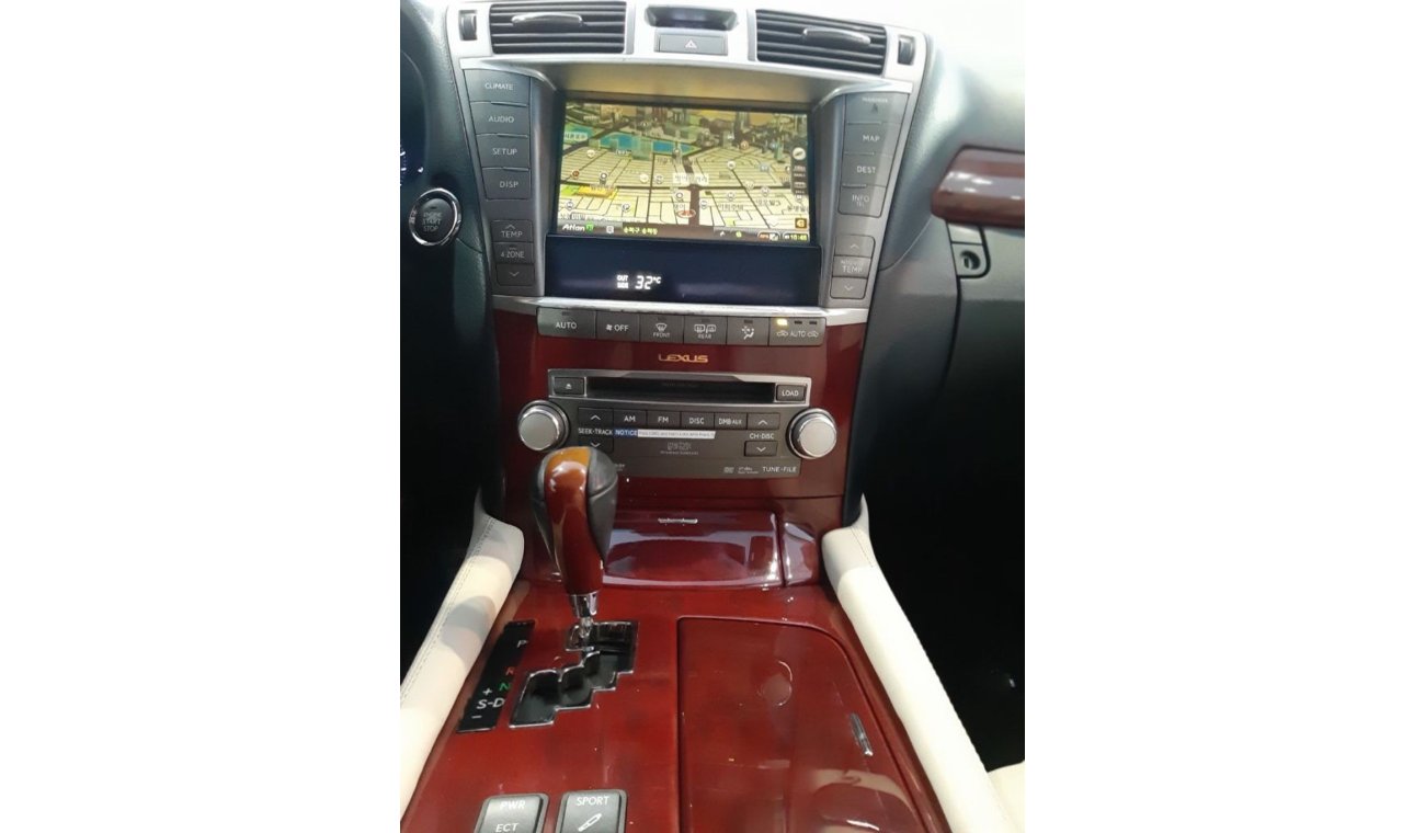 Lexus LS460 لكزس LS430 2012 وارد كوريا صبغ وكالة بدون حوادث فل اوبشين فتحة جلد