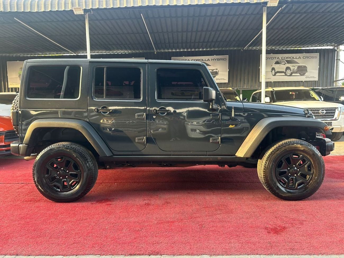 Jeep Wrangler Sahara 3.6L A/T