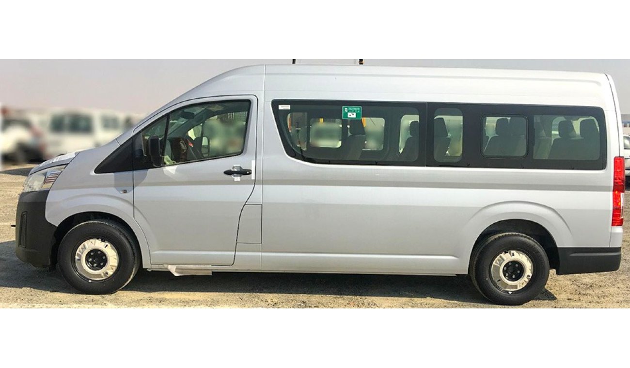 تويوتا هاياس HIACE COMMUTER PETROL 6MT MODEL 2020