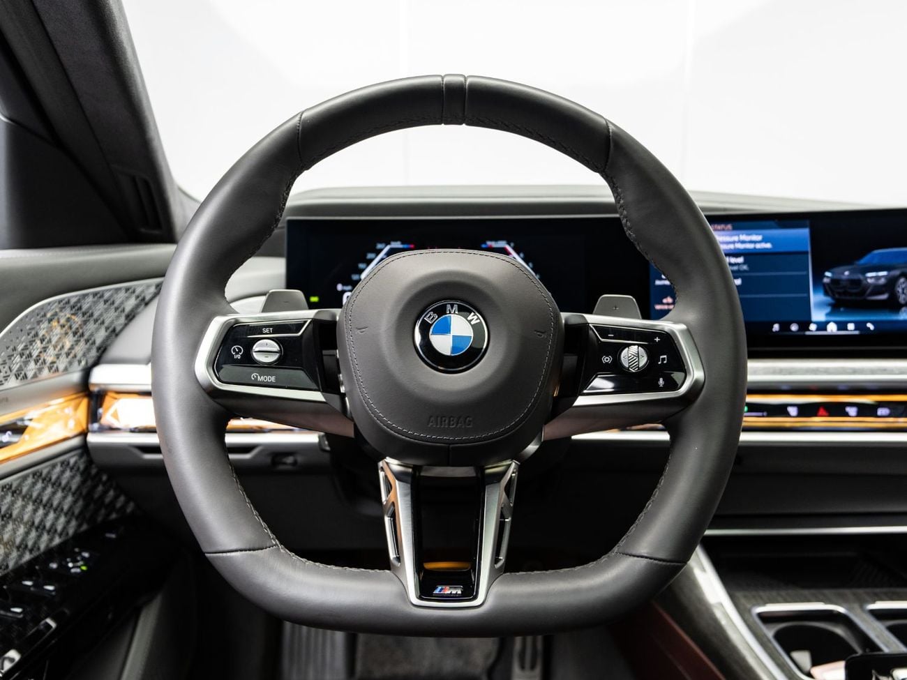 بي أم دبليو 760i XDRIVE MASTERCLASS M SPORT PACKAGE BACK TO DUBAI | BACK IN MOTION | 2030 BMW Warranty + Service Contract, GCC