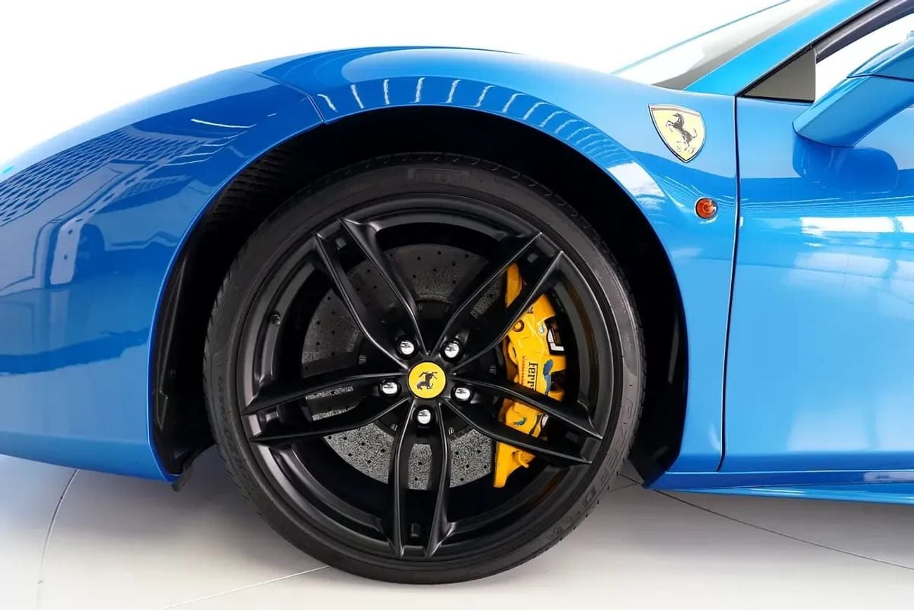 Ferrari 488 Spider STD
