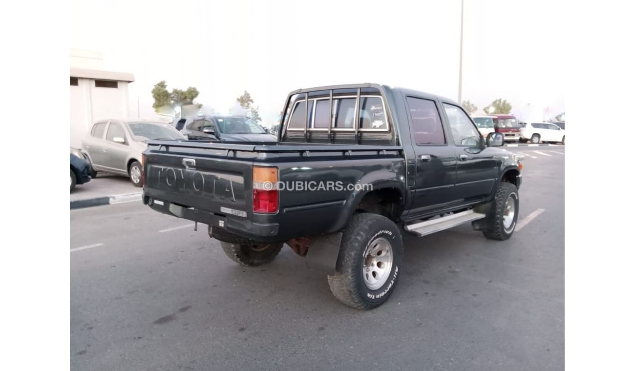 تويوتا هيلوكس TOYOTA HILUX PICK UP RIGHT HAND DRIVE (PM972)