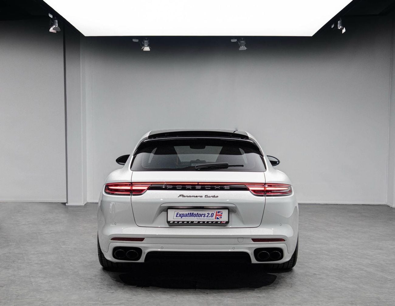 Porsche Panamera Turbo Sport Turismo 4.0L AWD Sport Turismo • 550 BHP • Warranty + Service Contract Available • GCC