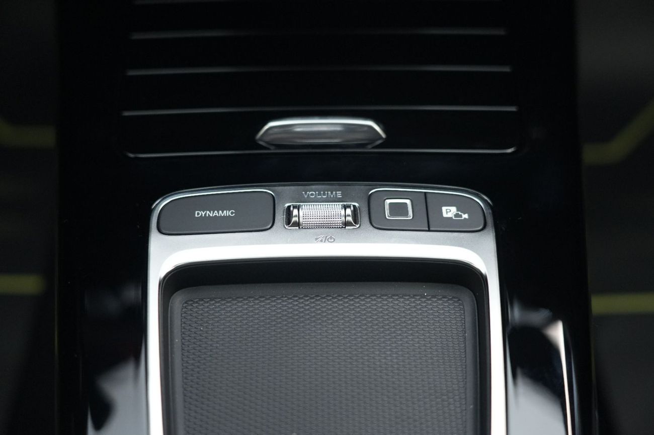 مرسيدس بنز CLA 200