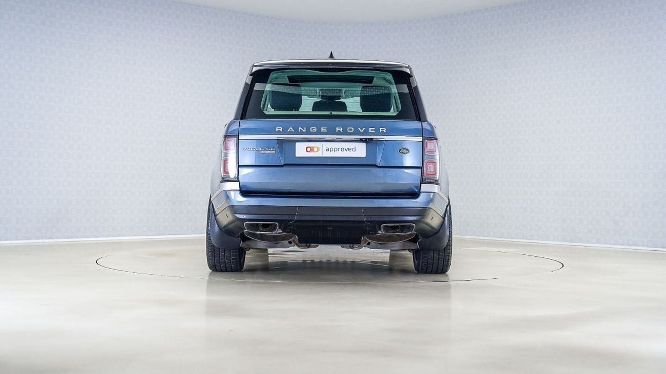 Land Rover Range Rover Vogue SE 5.0L UAE's Very Best Example | 2 Years Free Servicing | AED 5,194 Per Month