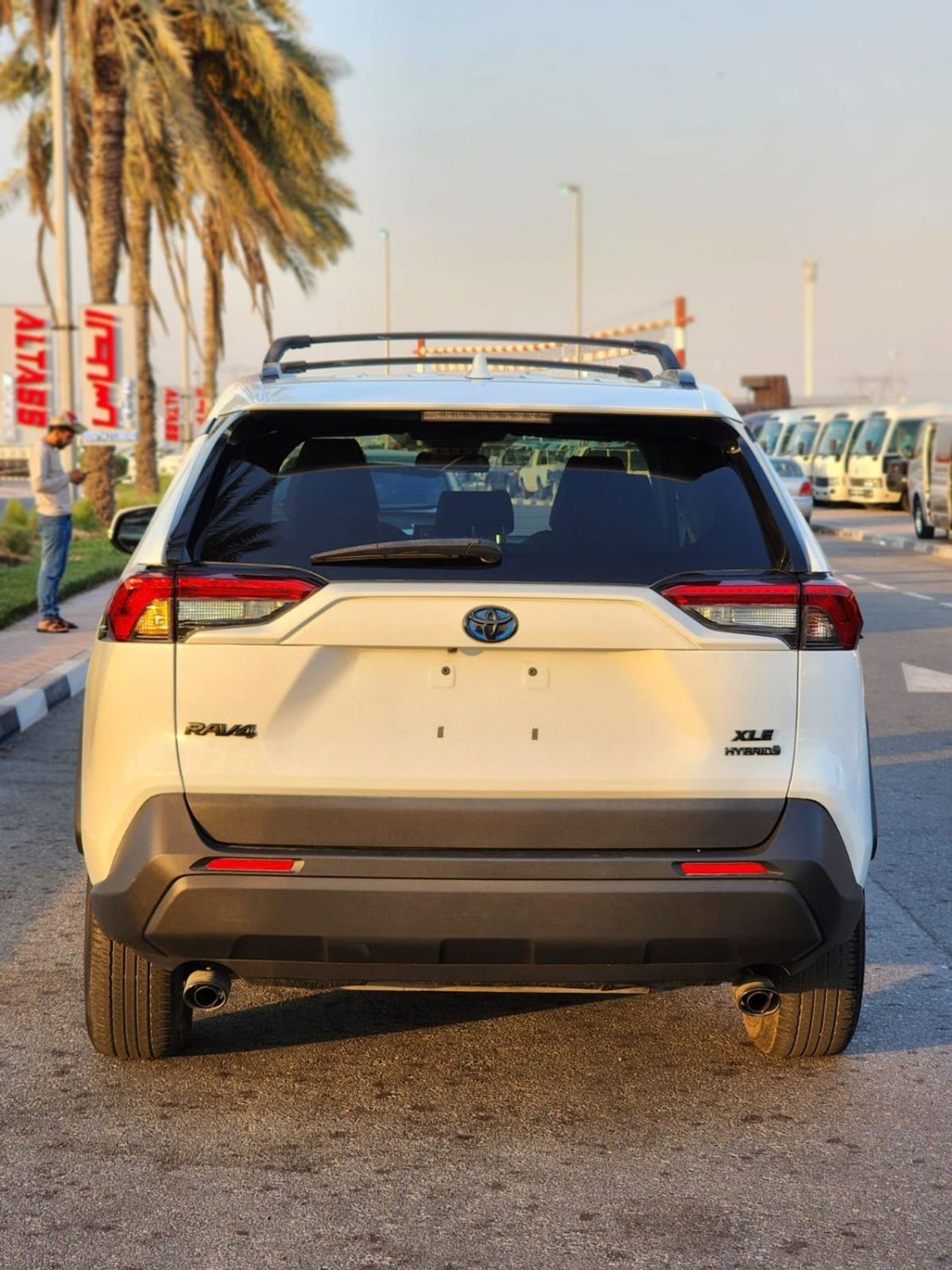 Toyota RAV4 XLE TOYOTA RAV 4 2021 HYBRID