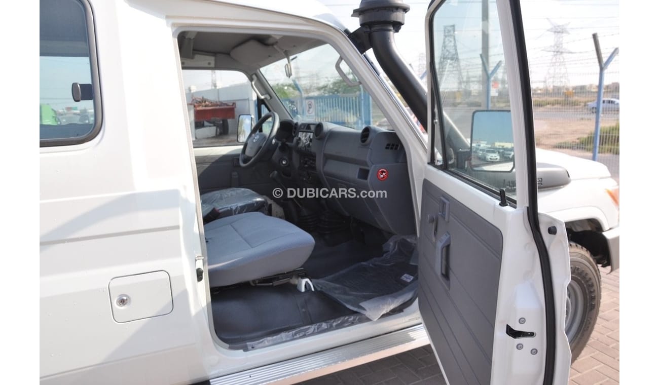 Toyota Land Cruiser 70 2023 TOYOTA LAND CRUISER HARD TOP 4.5L V8