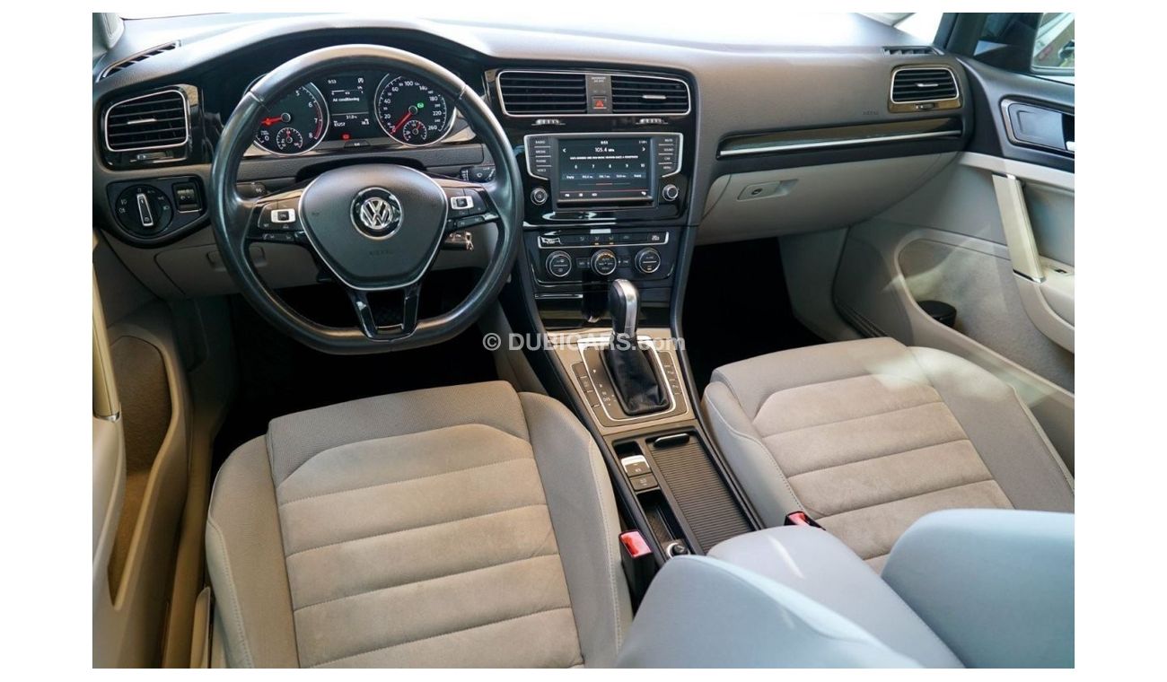 فولكس واجن جولف SEL