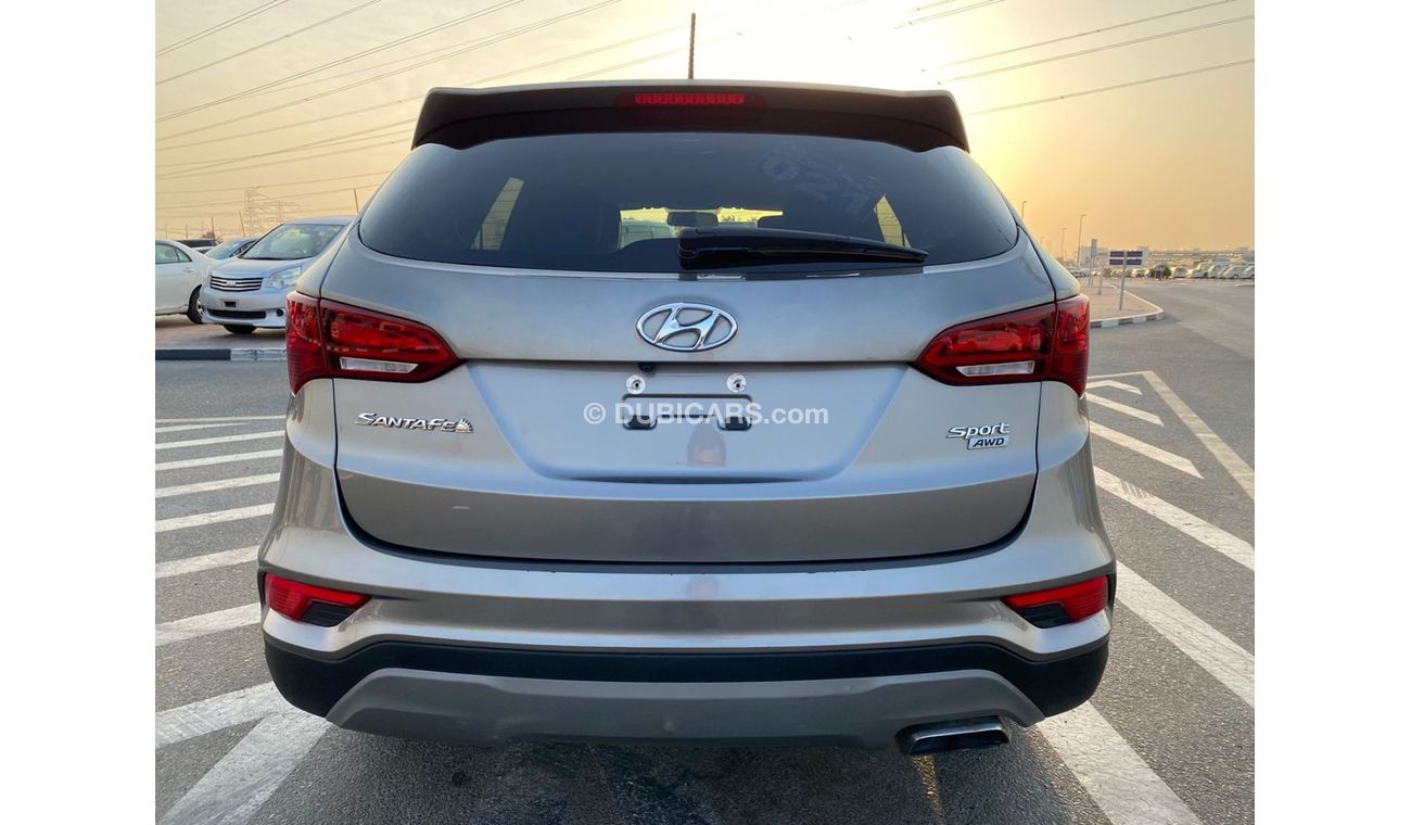 Hyundai Santa Fe 2018 HYUNDAI SANTAFE SPORT AWD / MID OPTION