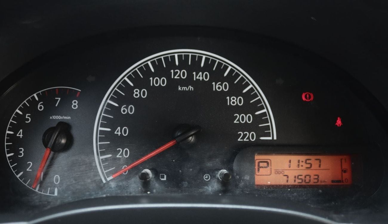 Nissan Sunny S ACCIDENTS FREE - GCC - SV - PERFECT CONDITION INSIDE OUT