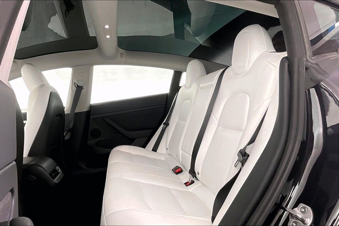 تسلا موديل 3 Performance (Dual Motor) | National Day Celebration | شامل الضمان | 0 ﺪﻔﻋﺓ ﺃﻮﻟﻯ