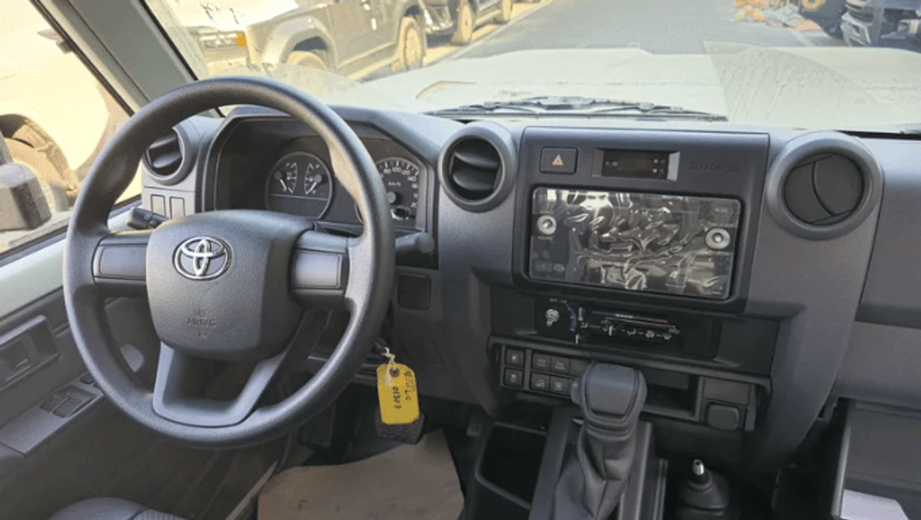 تويوتا لاند كروزر 70 ECT0103 - Toyota LC78 Hardtop 3 Doors - 2.8L Diesel Auto White