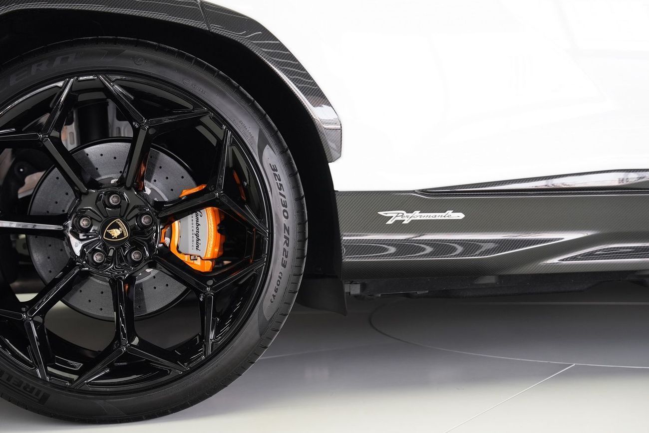 Lamborghini Urus 4.0T V8 Performante