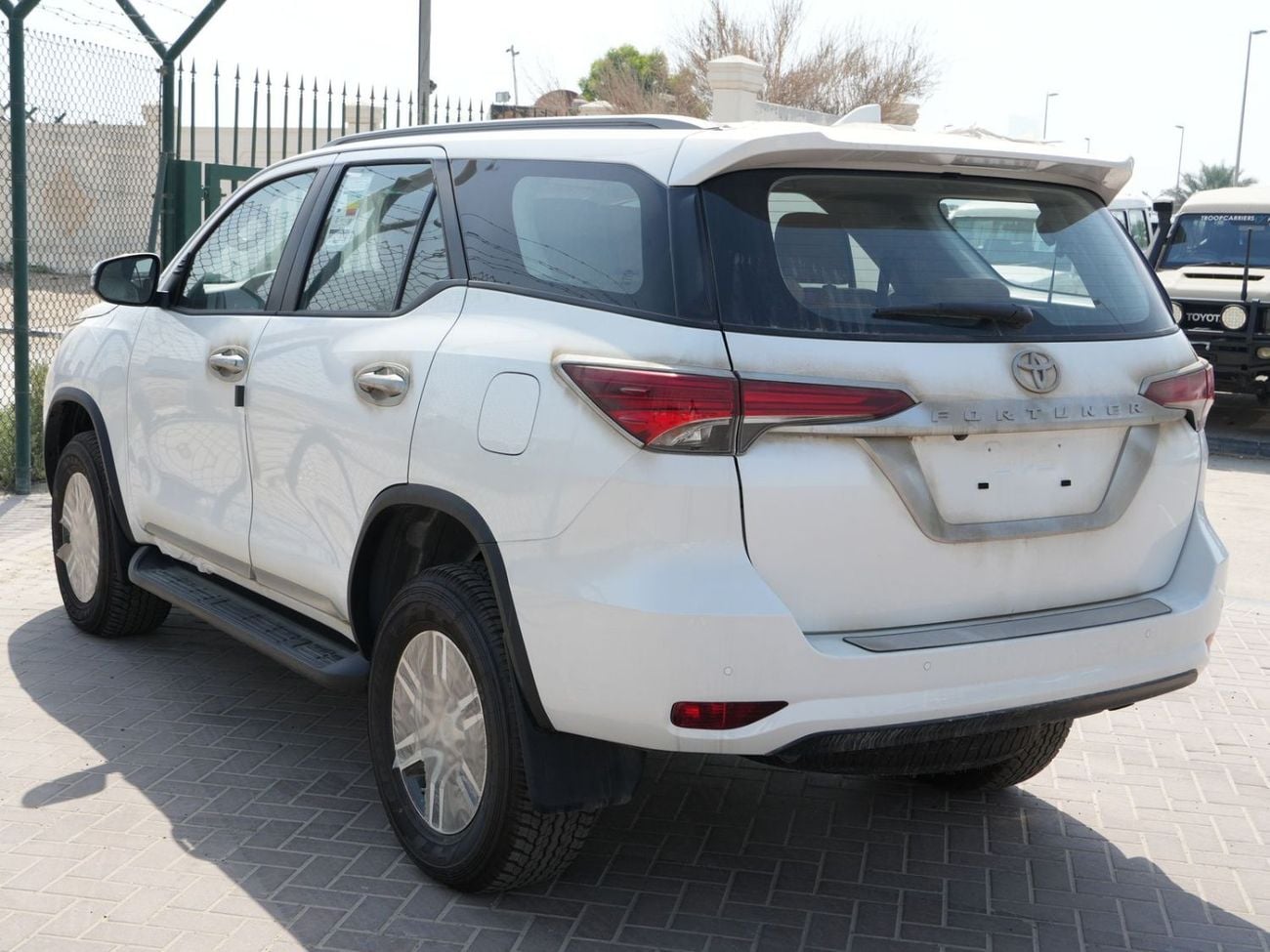 Toyota Fortuner 2026 TOYOTA FORTUNER 2.7L PETROL AT 4WD GCC BRAND NEW 0KM