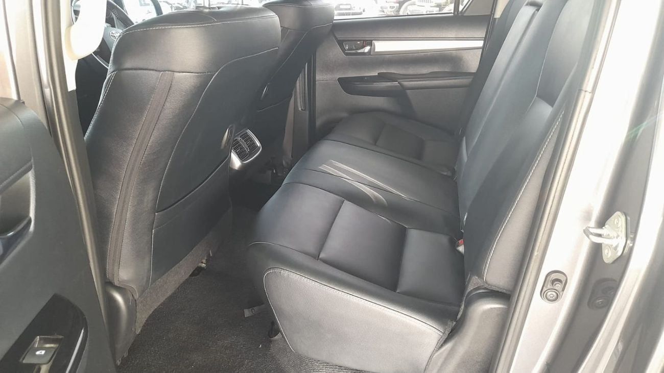Toyota Hilux Right-Hand drive leather electric seats
