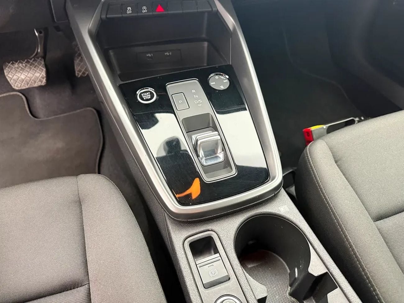 أودي A3 35 TFSI S Line 1.4L GCC Specs - Low Mileage