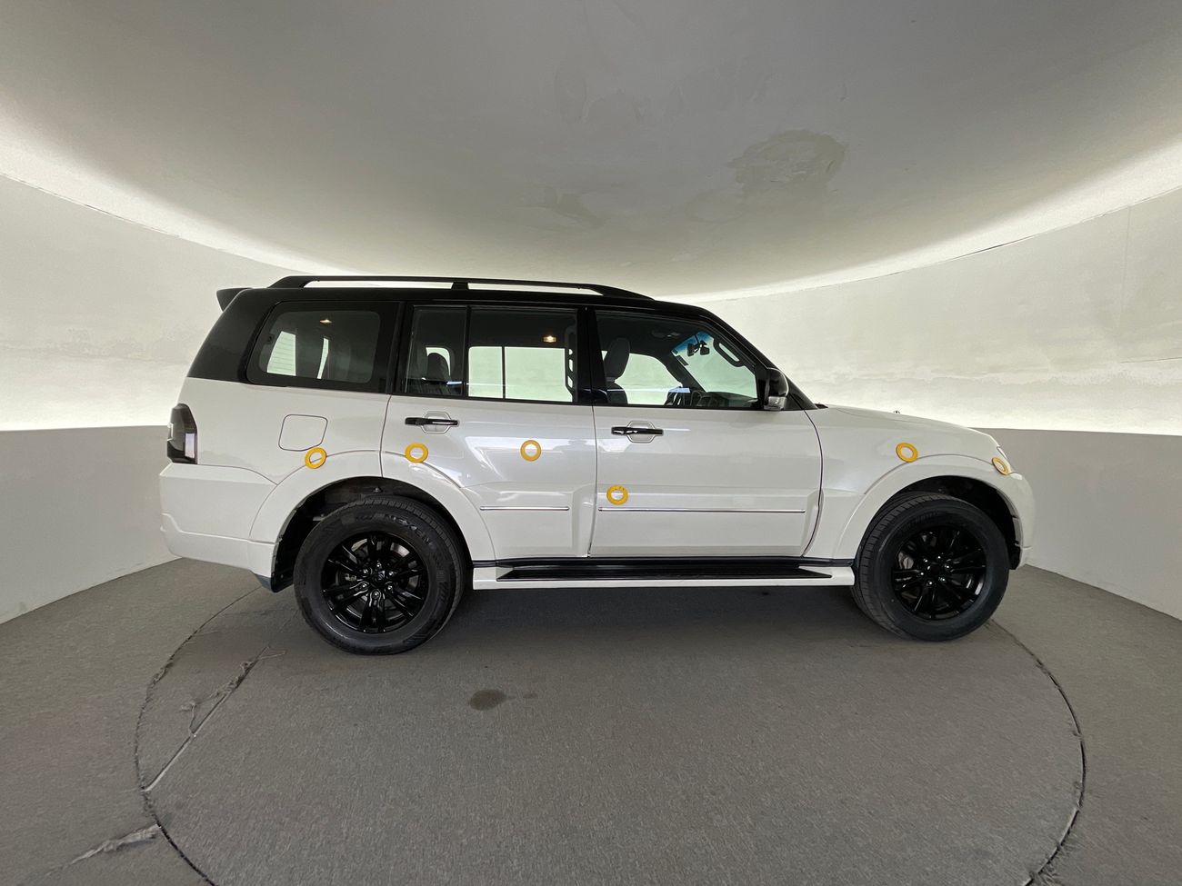 ميتسوبيشي باجيرو Signature Edition | upto AED 20,000 Ramadan Discount | شامل الضمان | 0 ﺪﻔﻋﺓ ﺃﻮﻟﻯ