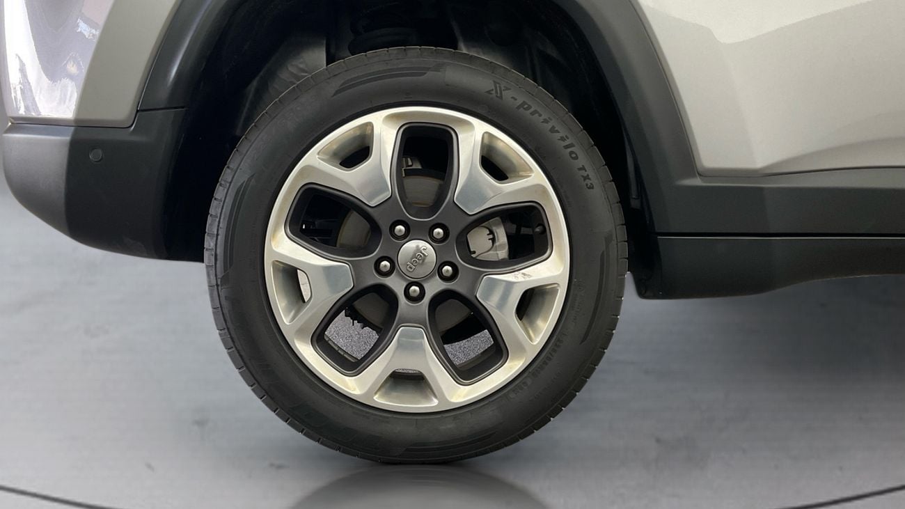 جيب كومباس Limited | شامل الضمان | 0 ﺪﻔﻋﺓ ﺃﻮﻟﻯ