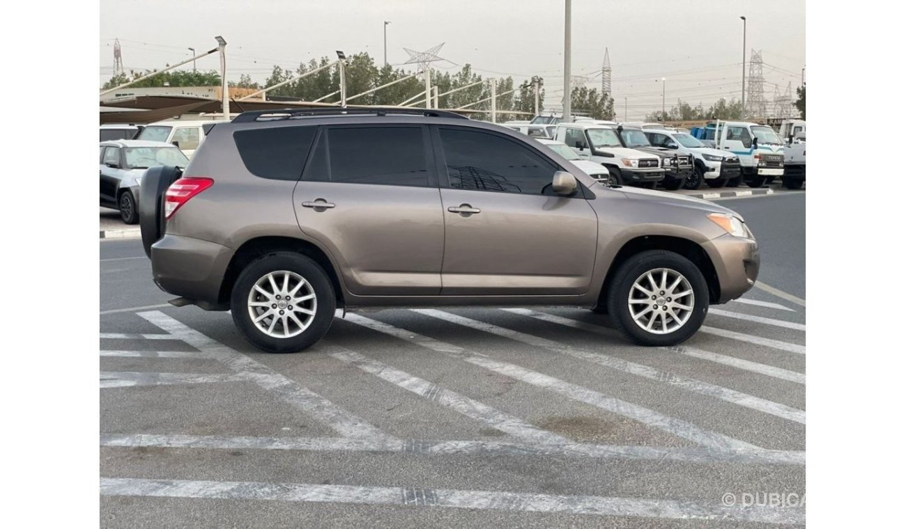 Toyota RAV4 2011 Toyota RAV4 4X4 With Sunroof