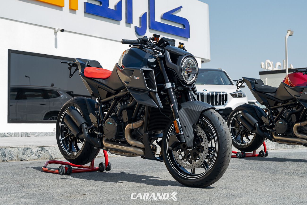 كاي تي أم 1300R KTM BRABUS 1300 R Signature Black 1 of 77