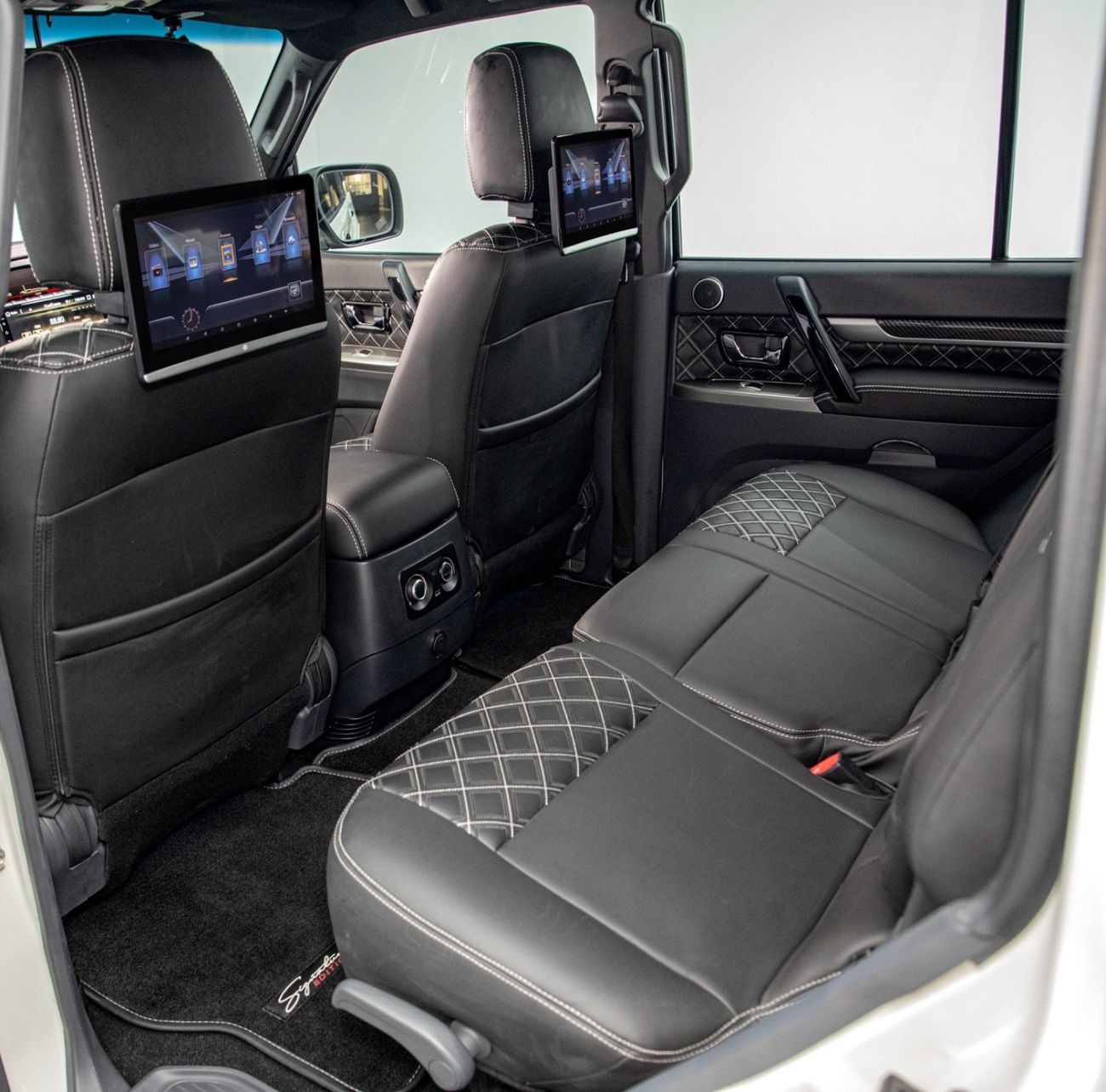 Mitsubishi Pajero Signature Edition