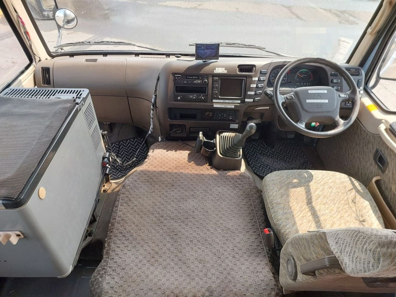 Mitsubishi Rosa (RAMADAN OFFER) MITSUBISHI ROSA BUS RHD 1998 MODEL 4.9 L DIESEL MANUAL(PM00434)