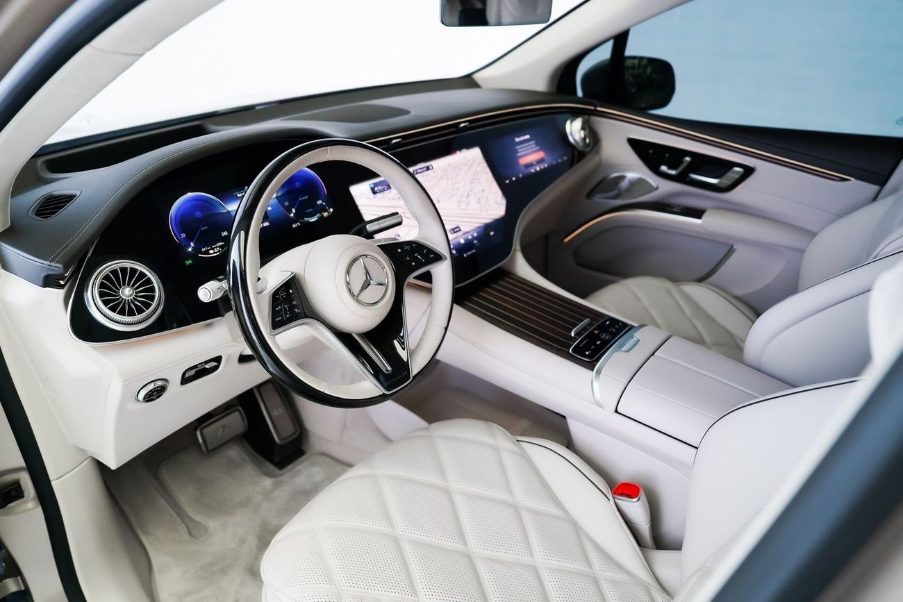 Mercedes-Benz EQS 680 Maybach