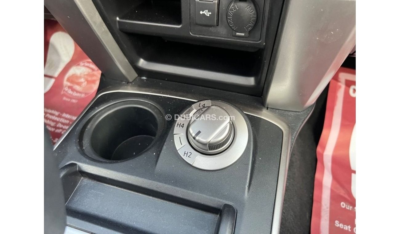 Toyota 4Runner 2020 LIMITED EDITION SUNROOF 7 SEATS - 4x4 - FOR EXPORT AND UAE [ PASS]