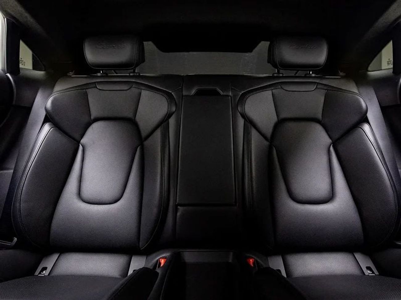 بورش تايكان Turbo S (755 HP)