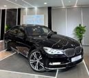 BMW 750Li Luxury 4.4L (443 HP)