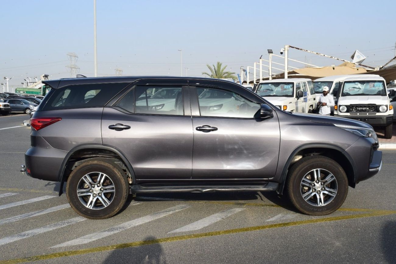 Toyota Fortuner 2020 TOYOTA FORTUNER GREY