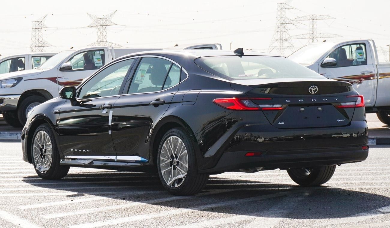 Toyota Camry LE  HEV 2.5L Hybrid