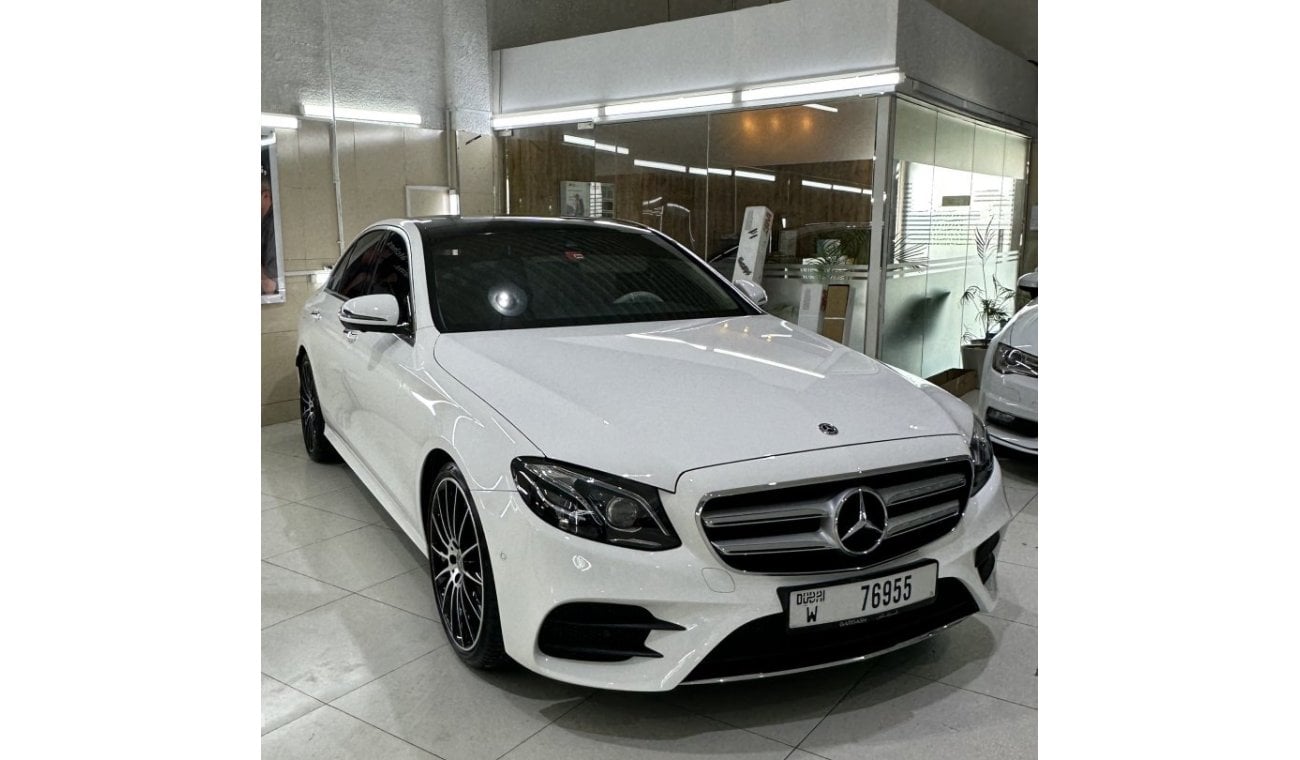 مرسيدس بنز E300 4door , 2L 4cyl Petrol, Automatic, Rear Wheel Drive, Perfect inside and out