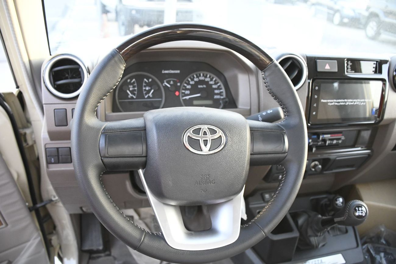 Toyota Land Cruiser Pick Up 79 4.5L V8 MT Diff lock Full option