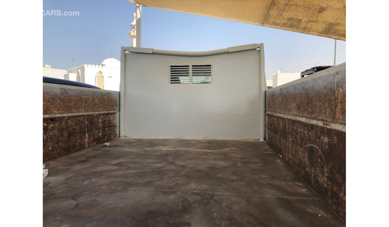 Mitsubishi Fuso Canter d/c pick up,model:2014.Excellent condition